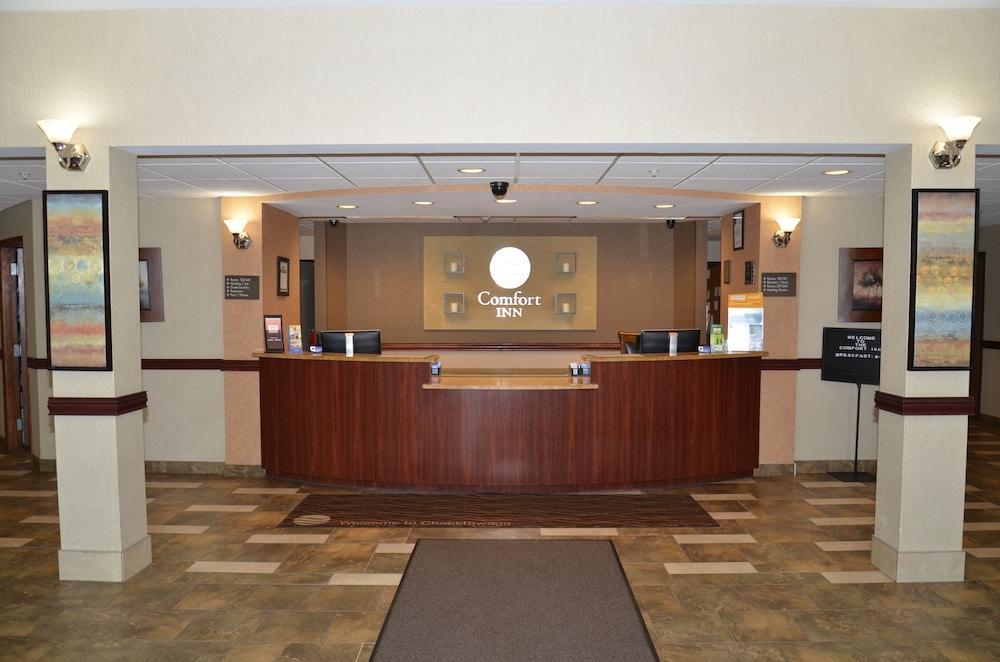 Quality Inn Near Walden Galleria Mall Чийктоуага Екстериор снимка