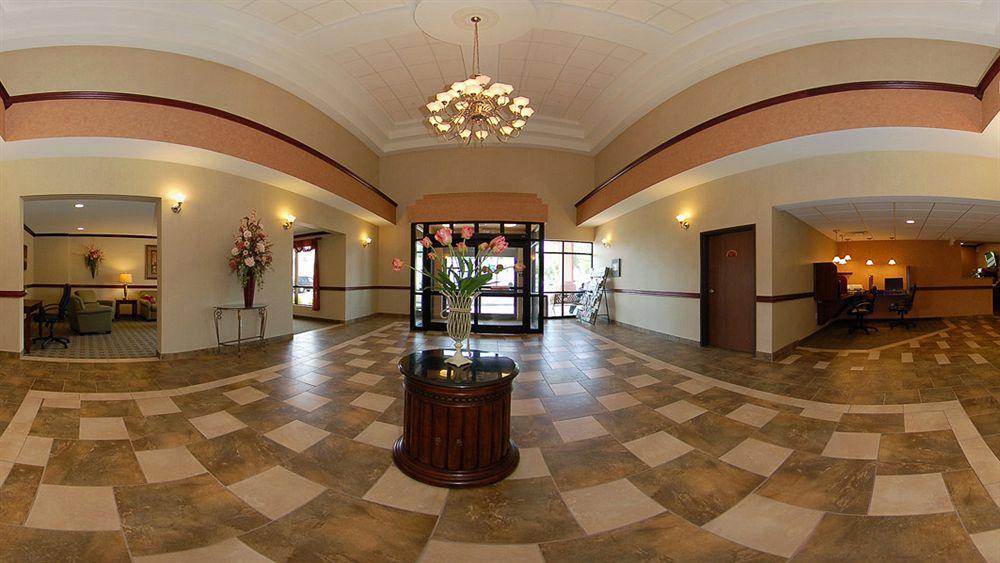 Quality Inn Near Walden Galleria Mall Чийктоуага Екстериор снимка