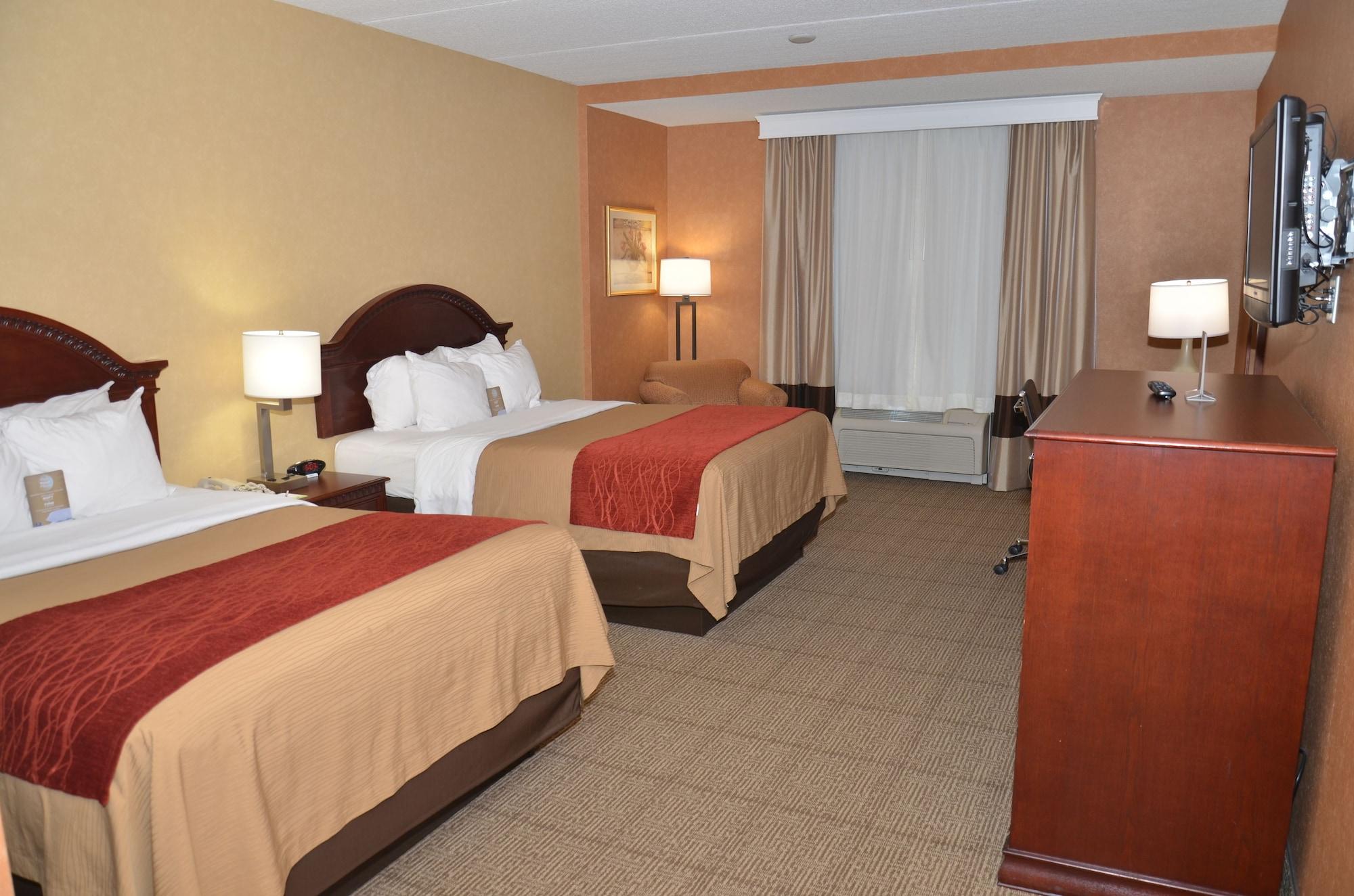 Quality Inn Near Walden Galleria Mall Чийктоуага Екстериор снимка