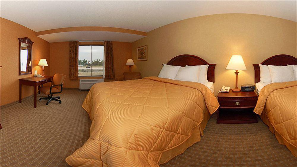 Quality Inn Near Walden Galleria Mall Чийктоуага Екстериор снимка